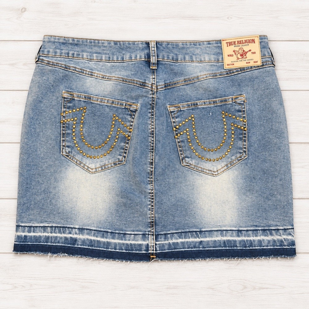 True Religion Sadie Super T Denim Mini Skirt Pink Stitching Light Wash Sz 38 Y2K